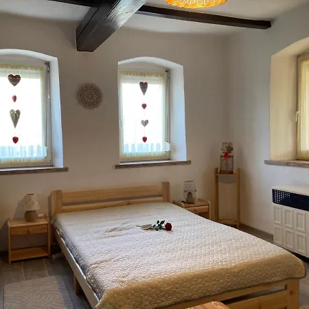 Apartment Tiszavirag Vendeghaz
