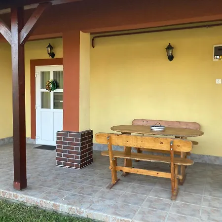 Apartament Tiszavirag Vendeghaz